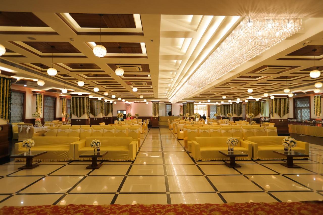 Hotel Saffron Leaf Dehradun Luaran gambar