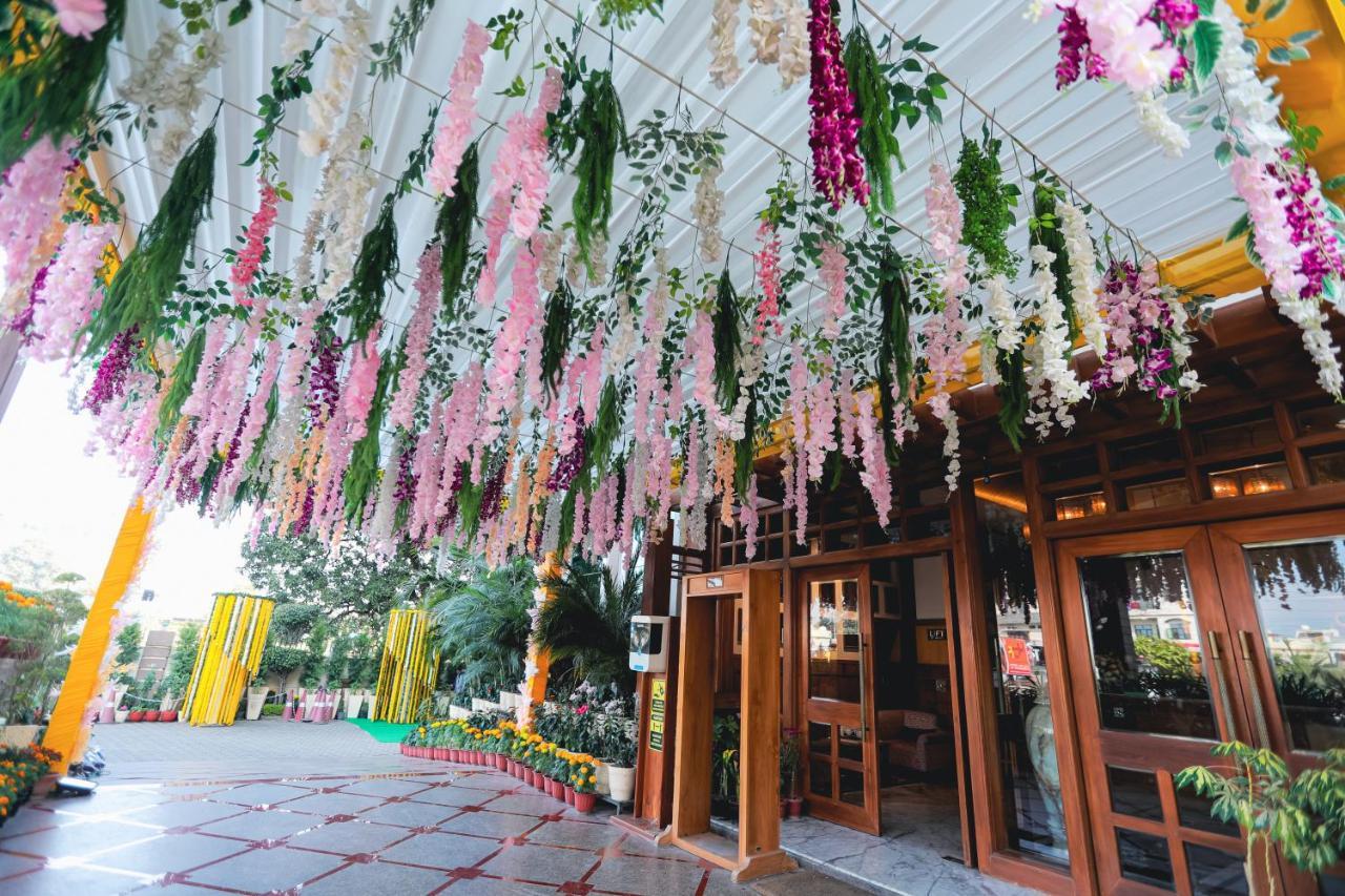 Hotel Saffron Leaf Dehradun Luaran gambar