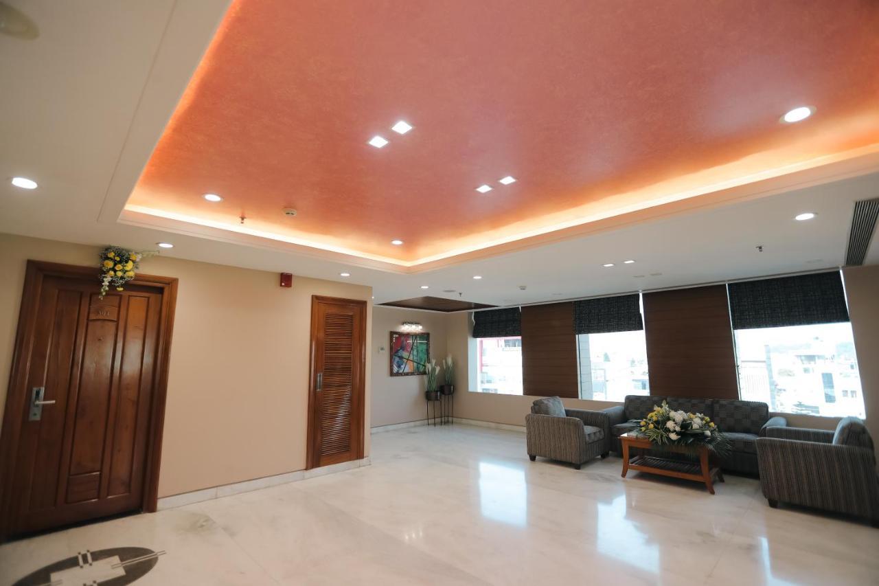 Hotel Saffron Leaf Dehradun Luaran gambar