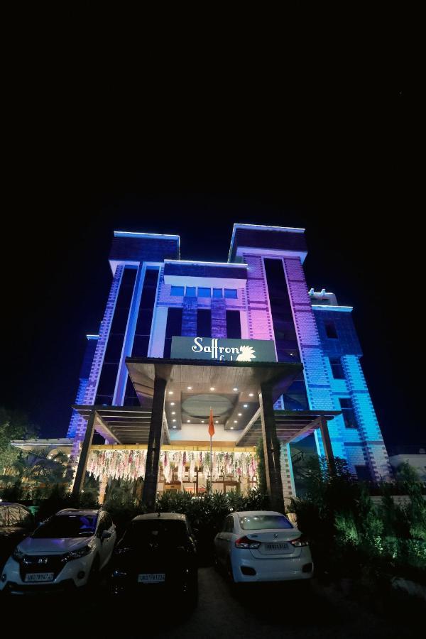 Hotel Saffron Leaf Dehradun Luaran gambar