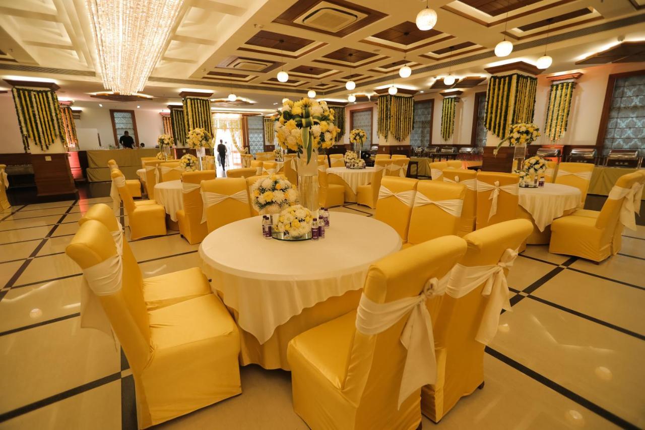 Hotel Saffron Leaf Dehradun Luaran gambar