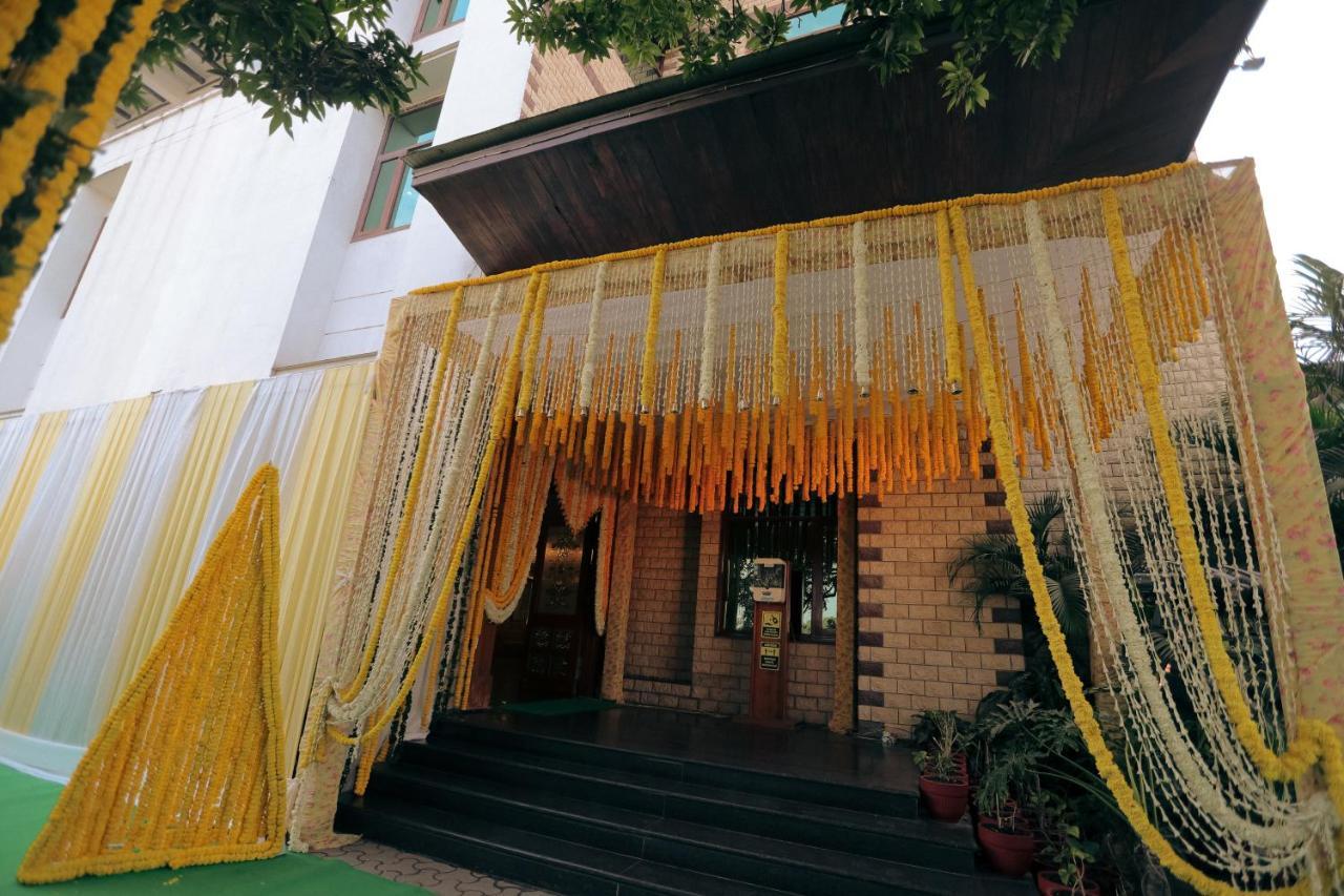 Hotel Saffron Leaf Dehradun Luaran gambar