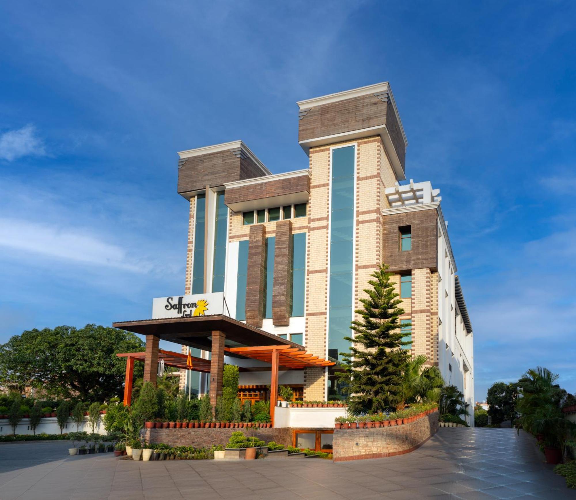 Hotel Saffron Leaf Dehradun Luaran gambar