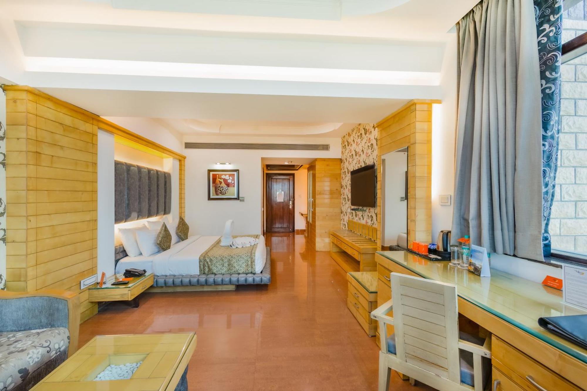 Hotel Saffron Leaf Dehradun Luaran gambar