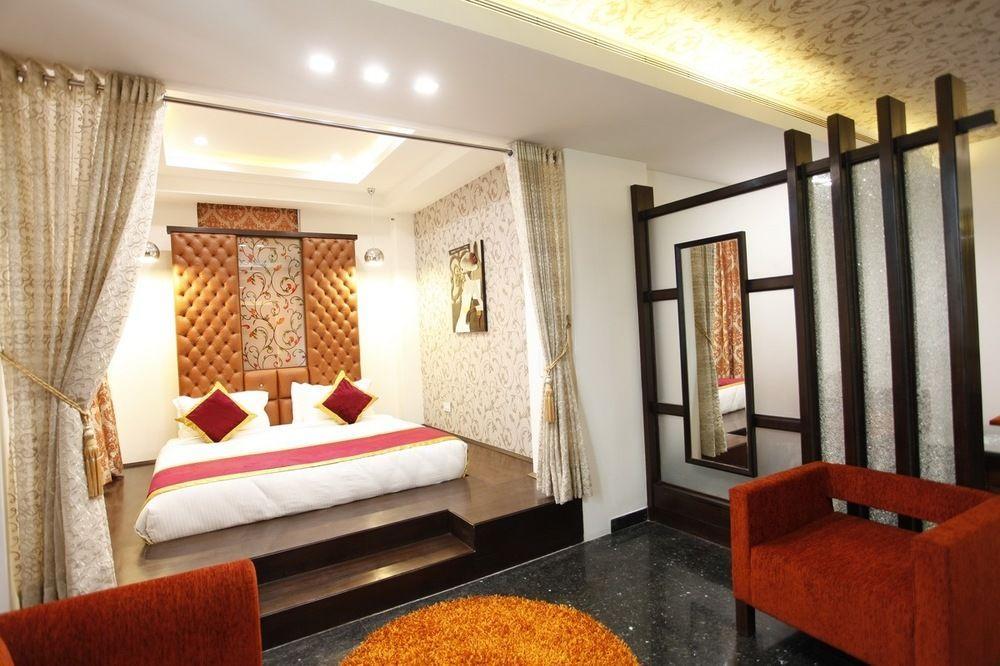 Hotel Saffron Leaf Dehradun Luaran gambar